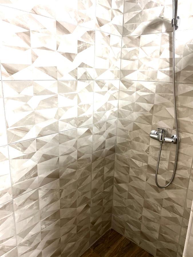 Belvederska Apartment 2 Ivano-Frankivsk Ngoại thất bức ảnh